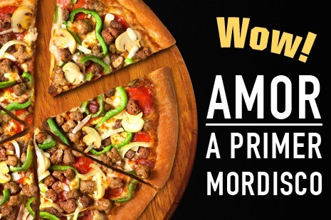 Pizza Hut amor a primer mordisco